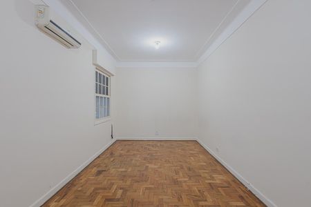 Casa para alugar com 345m², 4 quartos e sem vagaQuarto 1