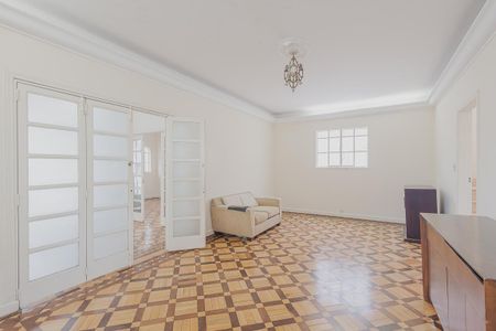 Casa para alugar com 345m², 4 quartos e sem vagaSala