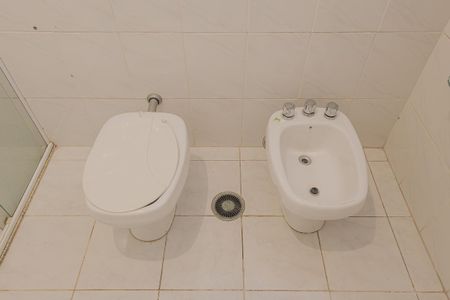 Casa para alugar com 345m², 4 quartos e sem vagaBanheiro 1