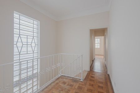 Casa para alugar com 345m², 4 quartos e sem vagaCorredor