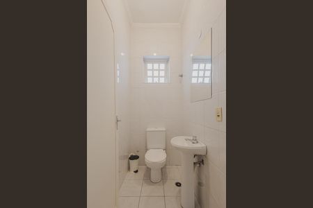 Casa para alugar com 345m², 4 quartos e sem vagaLavabo