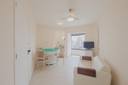 Sala de apartamento para alugar com 1 quarto, 50m² em Paraíso, São Paulo