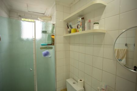 BANHEIRO de apartamento para alugar com 2 quartos, 50m² em Jd Alvorada, São Paulo