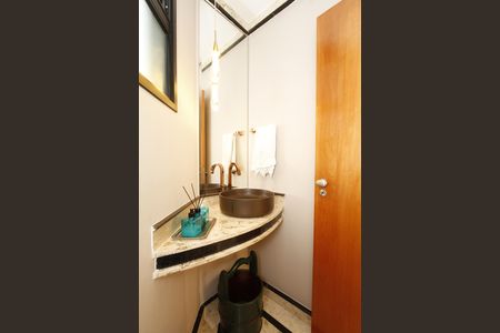 Apartamento para alugar com 156m², 3 quartos e 3 vagasLavabo