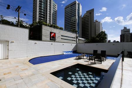 Apartamento para alugar com 156m², 3 quartos e 3 vagasÁrea comum - Piscina