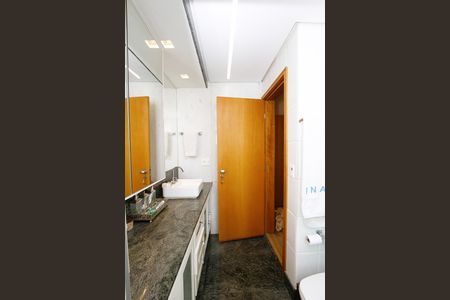 Apartamento para alugar com 156m², 3 quartos e 3 vagasBanheiro da Suíte 2