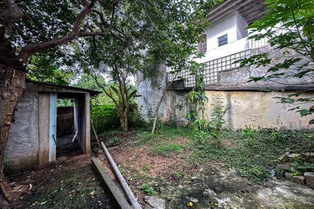 Casa para alugar com 900m², 1 quarto e sem vagaQuintal