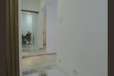 Sala de casa à venda com 2 quartos, 80m² em Quitaúna, Osasco