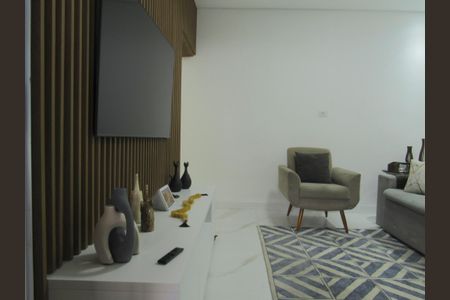 Sala de casa à venda com 2 quartos, 80m² em Quitaúna, Osasco