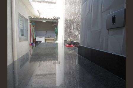 Casa à venda com 80m², 2 quartos e 1 vagaÁrea de Serviço