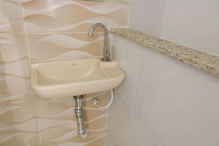 Apartamento à venda com 54m², 2 quartos e 1 vaga Apartamento à venda com 54m², 2 quartos e 1 vagaBanheiro de Serviço