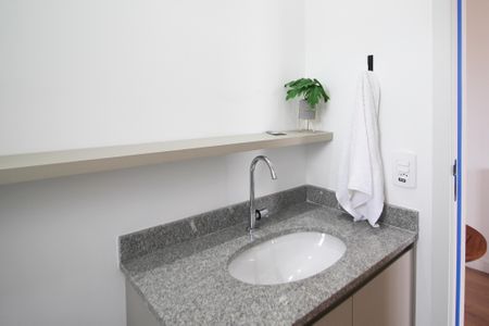 Studio para alugar com 27m², 1 quarto e sem vaga Studio para alugar com 27m², 1 quarto e sem vagaBanheiro