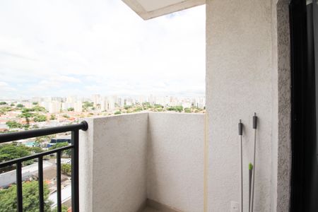 Studio para alugar com 27m², 1 quarto e sem vaga Studio para alugar com 27m², 1 quarto e sem vagaVaranda