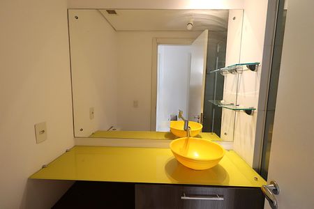 Apartamento para alugar com 75m², 3 quartos e 2 vagasBanheiro Social