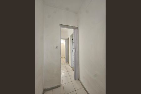 Apartamento para alugar com 33m², 3 quartos e sem vagaquarto 2