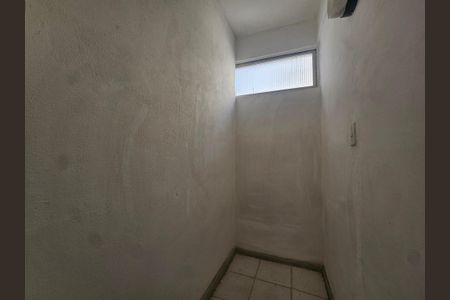 Apartamento para alugar com 33m², 3 quartos e sem vagaquarto 2