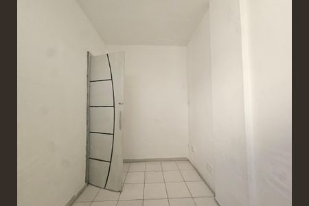 Apartamento para alugar com 33m², 3 quartos e sem vagaquarto 3