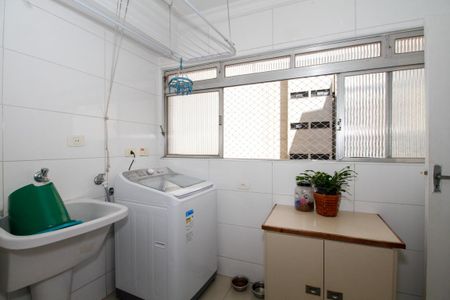 Apartamento à venda com 115m², 3 quartos e 1 vagaÁrea de Serviço