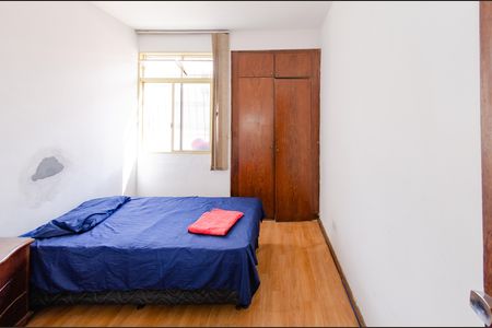 Quarto 1 de apartamento para alugar com 3 quartos, 105m² em Grajaú, Belo Horizonte
