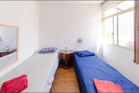 Quarto 1 de apartamento para alugar com 3 quartos, 105m² em Grajaú, Belo Horizonte