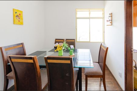 Sala de jantar de apartamento para alugar com 3 quartos, 105m² em Grajaú, Belo Horizonte