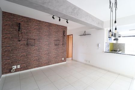 Sala de apartamento para alugar com 2 quartos, 62m² em Santa Mônica, Uberlândia