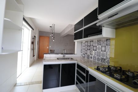 Apartamento para alugar com 62m², 2 quartos e 1 vagaCozinha