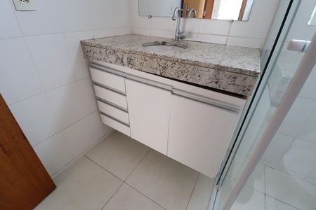 Apartamento para alugar com 62m², 2 quartos e 1 vagaBanheiro Social