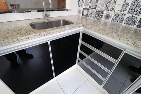 Apartamento para alugar com 62m², 2 quartos e 1 vagaCozinha