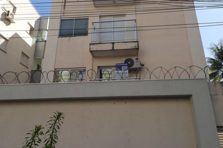 Plaquinha de apartamento para alugar com 2 quartos, 62m² em Santa Mônica, Uberlândia