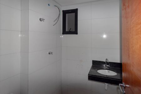 Banheiro de apartamento à venda com 1 quarto, 27m² em Quinta da Paineira, São Paulo