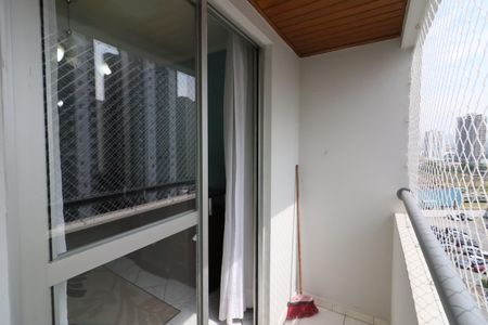 Sala de apartamento para alugar com 3 quartos, 75m² em Continental, Osasco