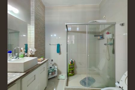 Apartamento à venda com 131m², 3 quartos e 1 vaga Apartamento à venda com 131m², 3 quartos e 1 vagaBanheiro Corredor