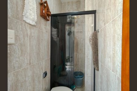 Apartamento à venda com 131m², 3 quartos e 1 vaga Apartamento à venda com 131m², 3 quartos e 1 vagaBanheiro de serviço
