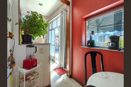 Apartamento à venda com 131m², 3 quartos e 1 vaga Apartamento à venda com 131m², 3 quartos e 1 vagaCozinha