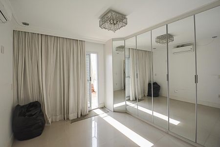 Apartamento para alugar com 260m², 3 quartos e 4 vagasQuarto 3 - Suíte