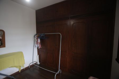 Casa à venda com 360m², 4 quartos e 6 vagasQuarto