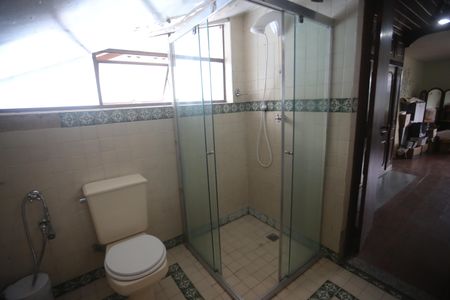 Casa à venda com 360m², 4 quartos e 6 vagasBanheiro