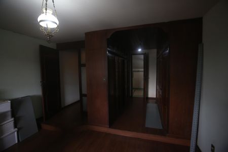 Casa à venda com 360m², 4 quartos e 6 vagasQuarto 3