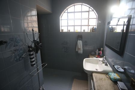 Casa à venda com 360m², 4 quartos e 6 vagasSuite