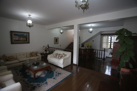 Sala de casa à venda com 4 quartos, 360m² em Alto Caiçaras, Belo Horizonte