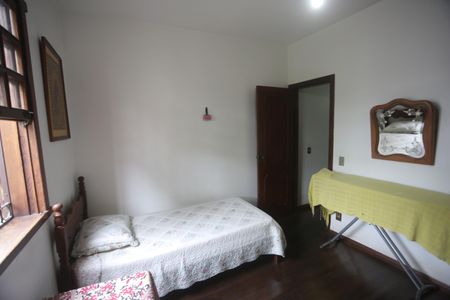 Casa à venda com 360m², 4 quartos e 6 vagasQuarto