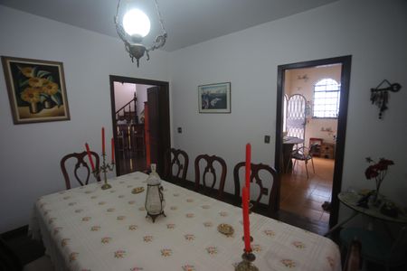 Casa à venda com 360m², 4 quartos e 6 vagasSala de jantar