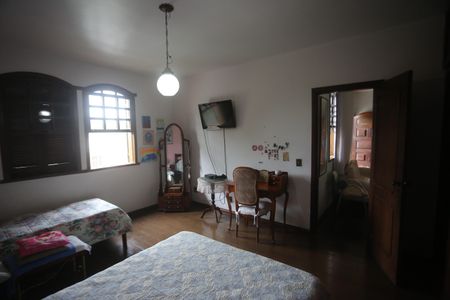 Casa à venda com 360m², 4 quartos e 6 vagasQuarto 2