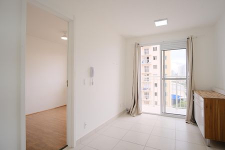Sala de apartamento para alugar com 1 quarto, 32m² em Guaiauna, São Paulo