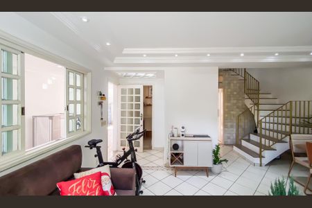 Casa de condomínio para alugar com 195m², 3 quartos e 2 vagas Casa de condomínio para alugar com 195m², 3 quartos e 2 vagasSala