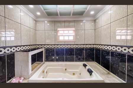 Casa de condomínio para alugar com 195m², 3 quartos e 2 vagas Casa de condomínio para alugar com 195m², 3 quartos e 2 vagasBanheiro da Suíte 1