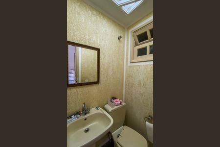 Casa de condomínio para alugar com 195m², 3 quartos e 2 vagas Casa de condomínio para alugar com 195m², 3 quartos e 2 vagasLavabo