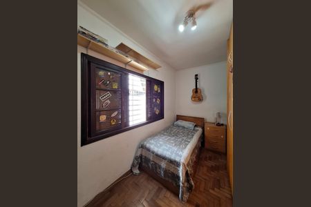 Casa à venda com 222m², 3 quartos e 2 vagasQuarto 2