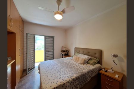 Casa à venda com 222m², 3 quartos e 2 vagasQuarto 1